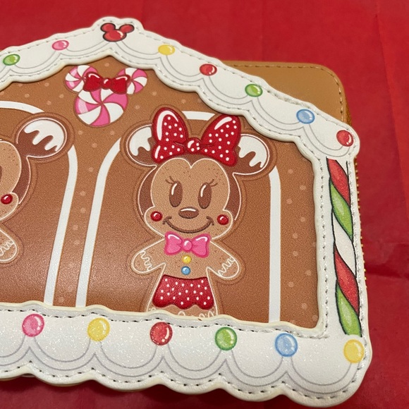 Loungefly Mickey & Friends Gingerbread House Zip Wallet,vegan leather - Picture 4 of 12